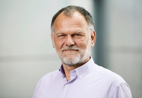 Dr. Markus Ewert